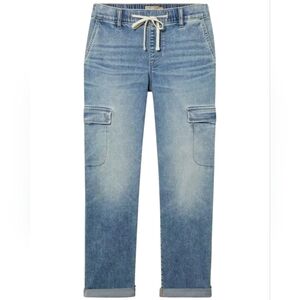 Torrid Boyfriend Weekend Mid Rise Light Wash Denim Cargo Jeans